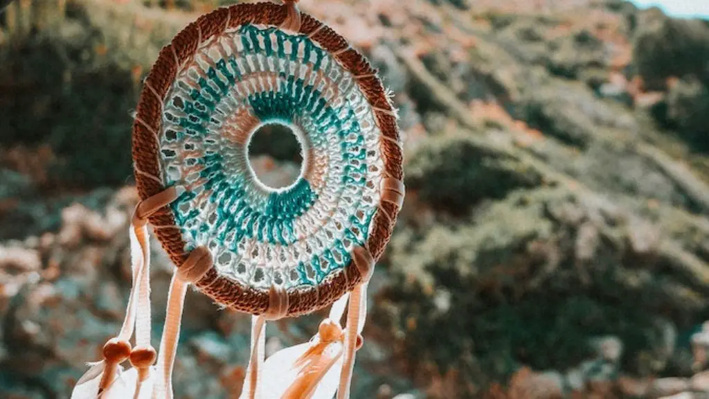 How do you wash a barefoot dreams blanket?